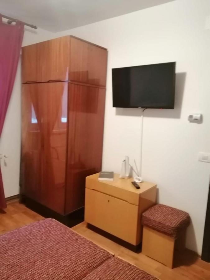 Apartment Valea Azugii Азуга Екстериор снимка